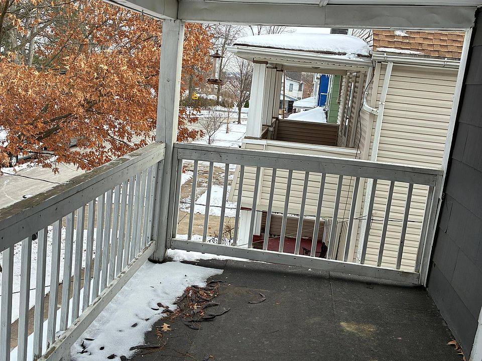 1st image of 1821 Willowdale Ave APT 2