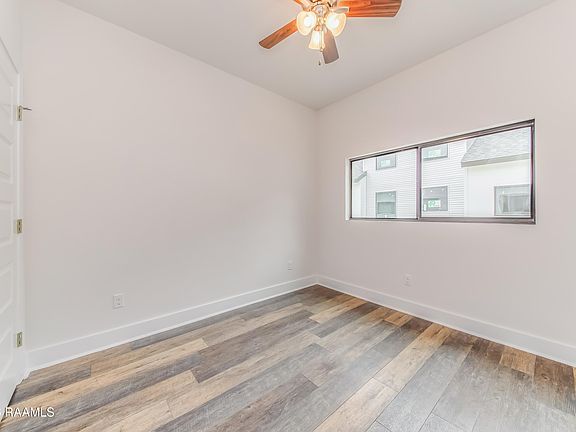 4th image of 107 Ragin Lofts Aly