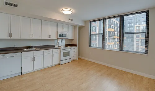 1440 V St NW Photo 1