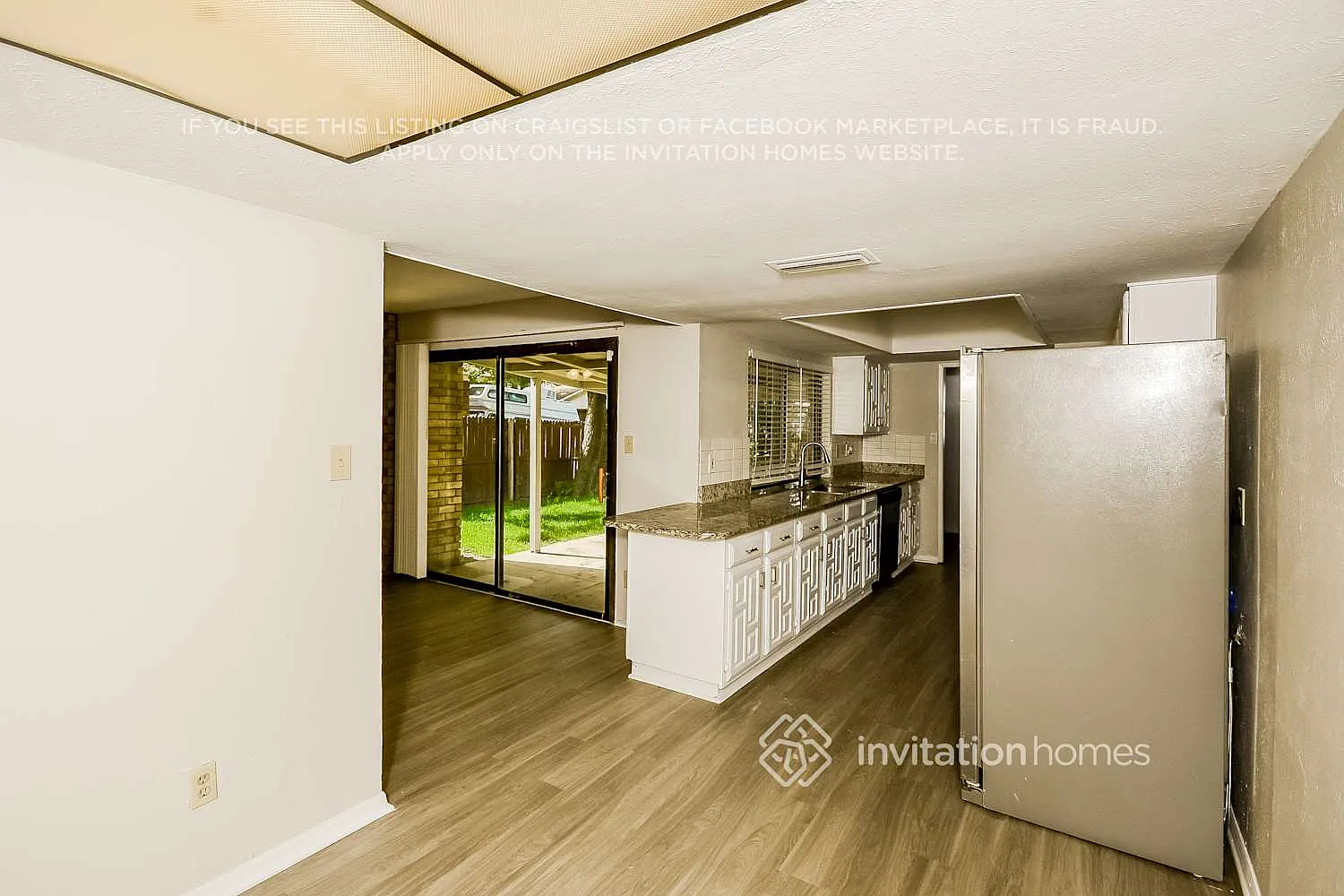 3409 Livingston Ln Carrollton, TX 75007 — Photo 4
