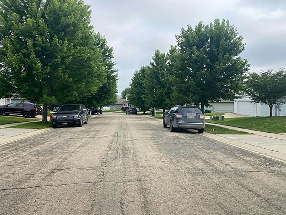 5th image of 2695 Oshkosh Ln NW