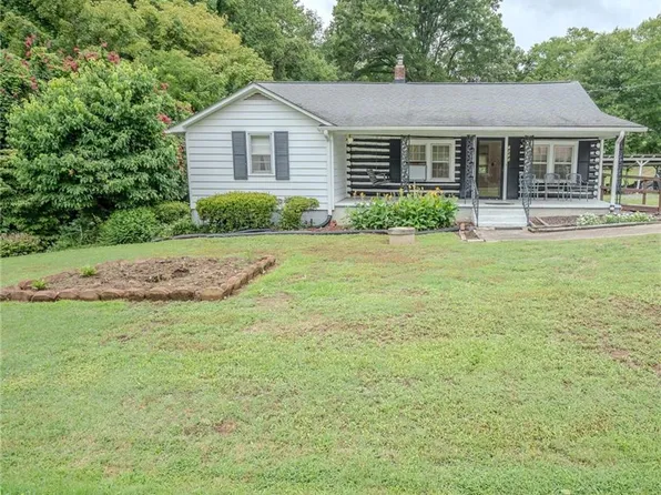 1600 Pine Hall Rd, Pine Hall, NC 27042
