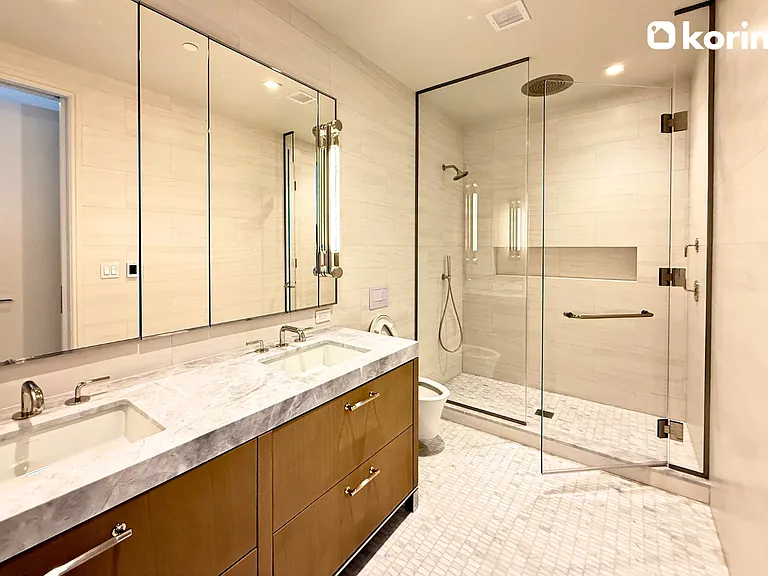 201 E 23rd St #9B — Photo 20