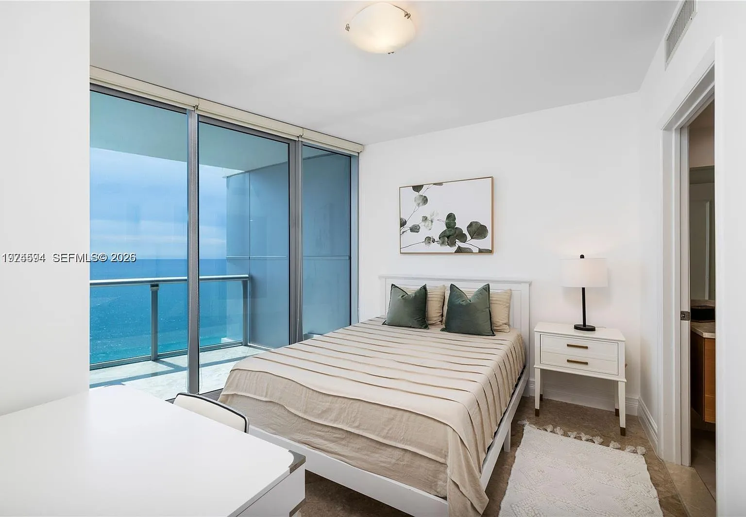 2 bed, 1479 sqft, $9,100 — Photo 4