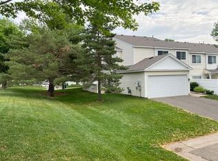 374 Leeward Trl, Woodbury, MN 55129