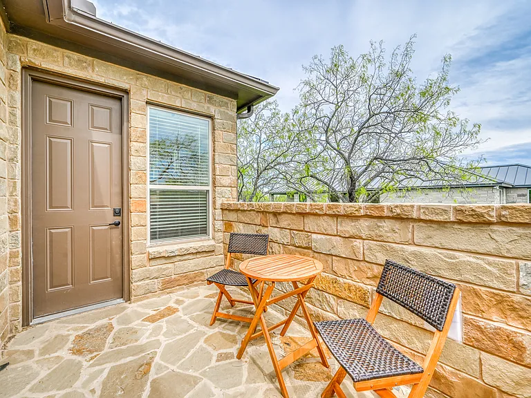 302 Parallel Cir — Photo 24
