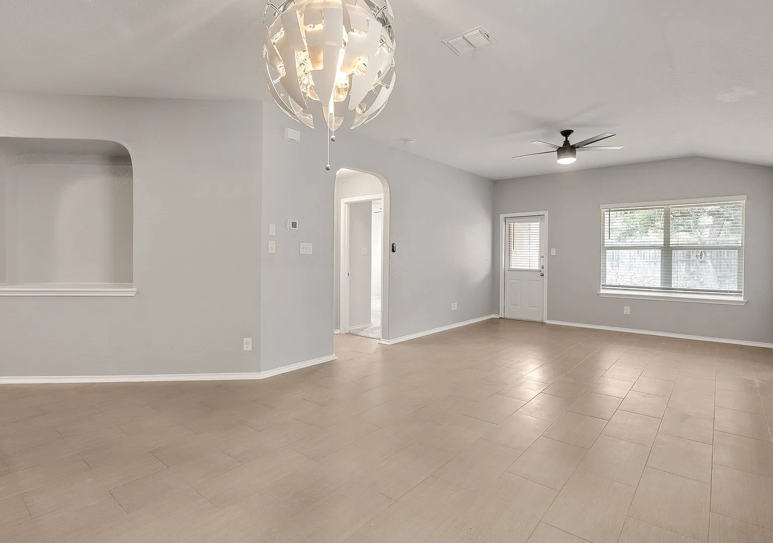 Spacious 4-Bedroom Home in Bulverde | Community Pool + Private Fenced Yard! — Photo 3