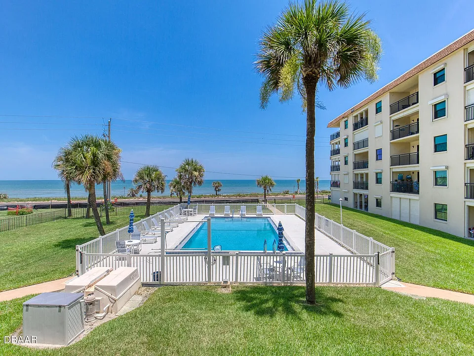 2290 Ocean Shore Blvd #1-207