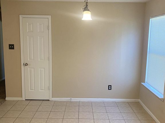 4th image of 507 E Gemini Ln