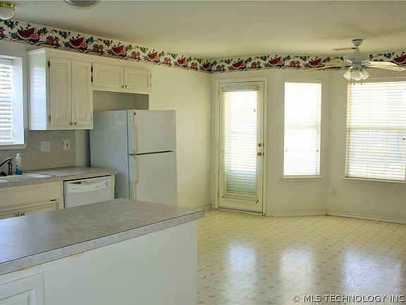 3rd image of 1486 E 138th Pl