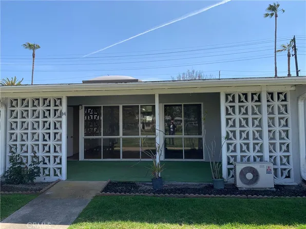 1381 Monterey Rd #M2-62h, Seal Beach, CA 90740