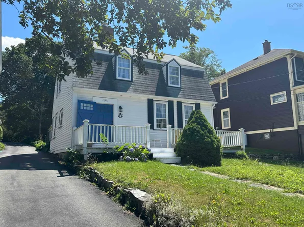 71 Main St, Liverpool, NS B0T 1K0