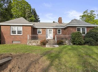 101 High St, Stoneham, MA 02180