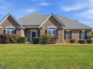 604 Twelve Oaks Dr, Warner Robins, GA 31088