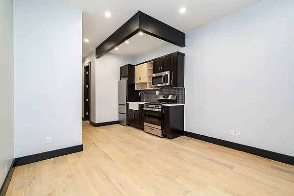 Rented by Nooklyn NYC LLC | media 22