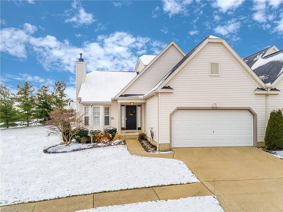 1st image of 921 Devonwood Dr