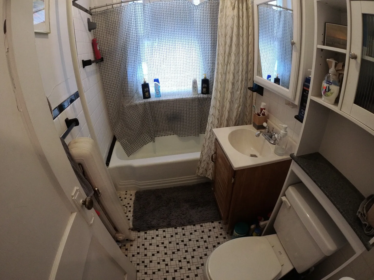 1 bed, 1.0 bath, $2,400 — Photo 2