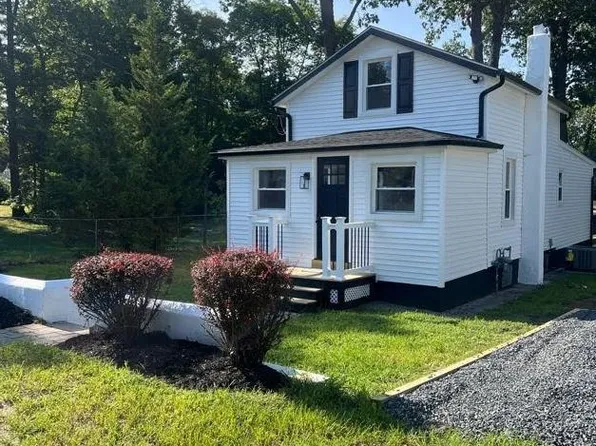 42 E 6th Ave, Pine Hill, NJ 08021