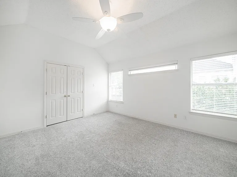 1812 Ingleside Dr — Photo 10