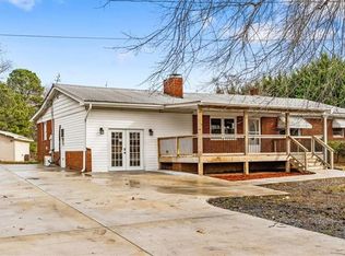 1768 Poole Town Rd, Asheboro, NC 27205