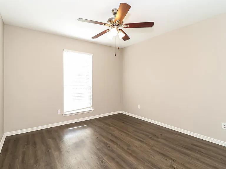 9308 Cynthia Ct — Photo 12