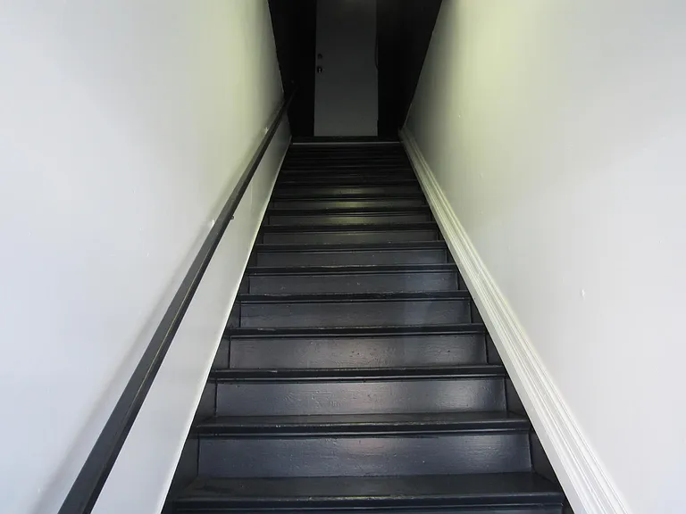 211 E Main St #B — Photo 2