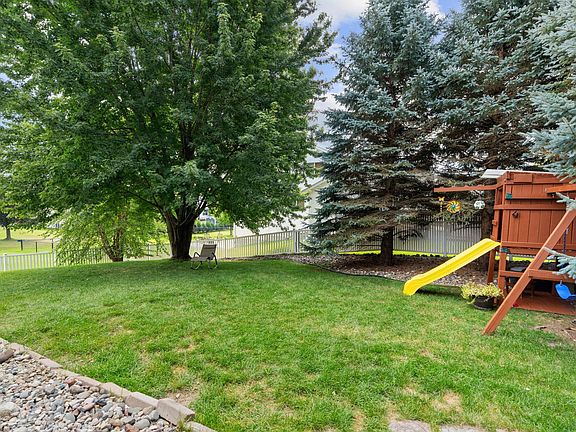 5th image of 19903 Excelsior Ln
