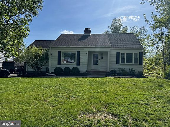 3rd image of 41 Ewingville Rd