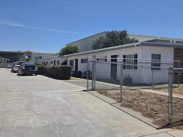 321-331 Roanoke Rd, El Cajon, CA 92020