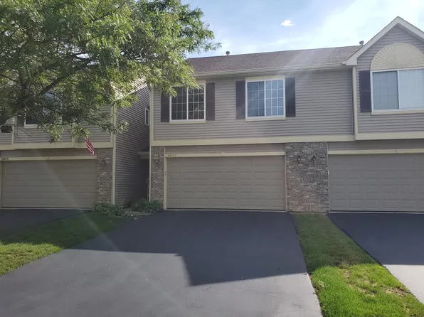 6947 Brightwater Dr, Fox Lake, IL 60020