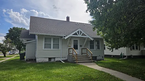 302 W 27th St Photo 1