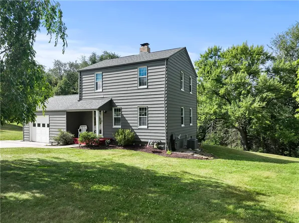 21 Circle Dr, Beaver, PA 15009