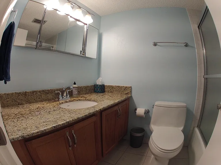 867 Bayway Blvd — Photo 6
