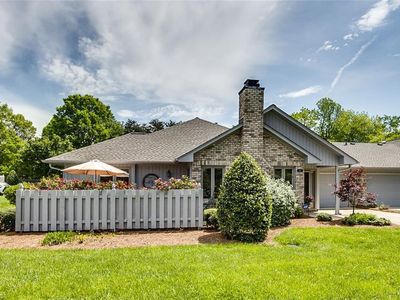 102 Broughton Dr, Greensboro, NC, 27410