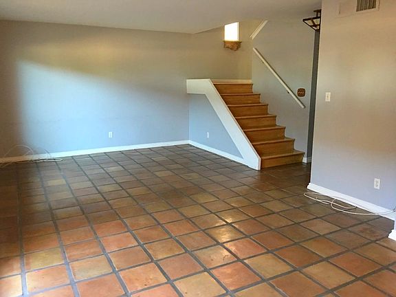 3rd image of 7341 E Thornwood Dr