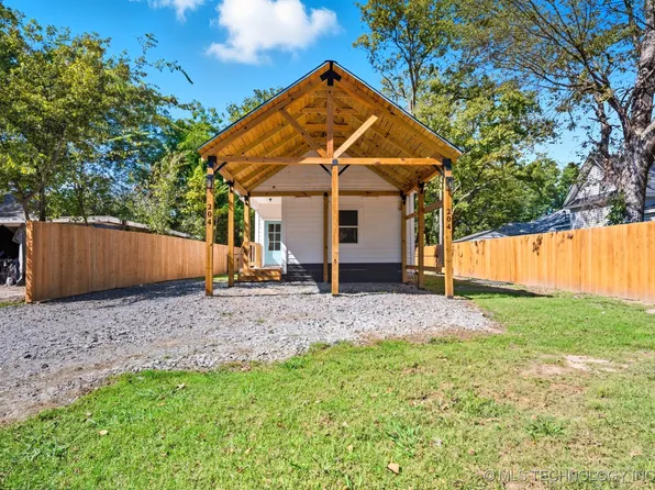 204 S Rowe St, Pryor, OK 74361