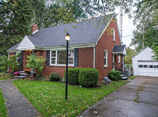 519 Granada Ave, Saint Joseph, MI 49085