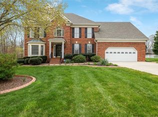 210 Oakway Ridge Ct, Kernersville, NC 27284