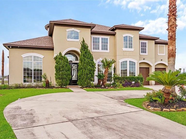8 Cypress Point Ct — Photo 2