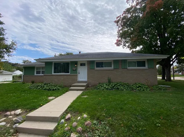 8035 West Warnimont AVENUE, Milwaukee, WI 53220