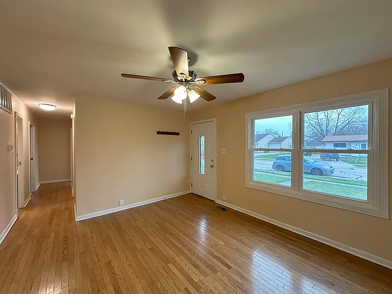 508 Kenyon Ave — Photo 6