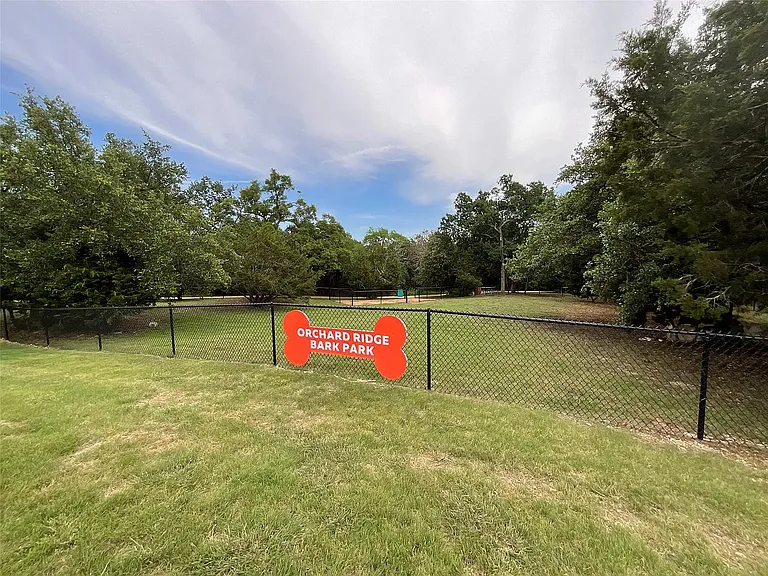 109 Broken Oak Dr — Photo 24