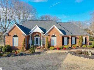 551 Live Oak Ct, Greer, SC 29651