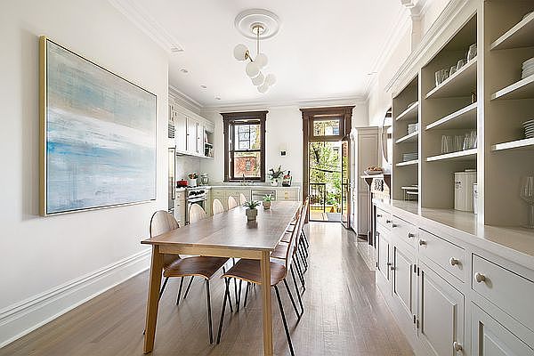1st image of 595 Hancock St #1