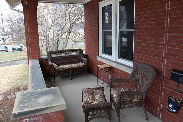2nd image of 3540 Mozart Ave