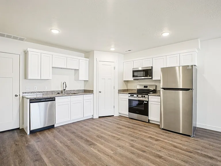 Villas at The Pointe — Photo 6