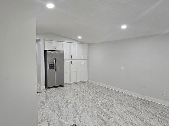 2nd image of 3929 Theiss Rd #3929A
