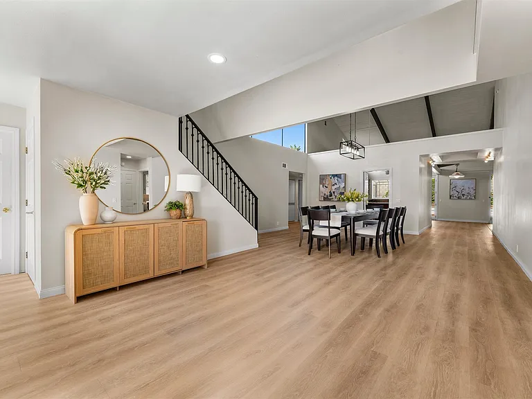 16932 Edgewater Ln — Photo 37
