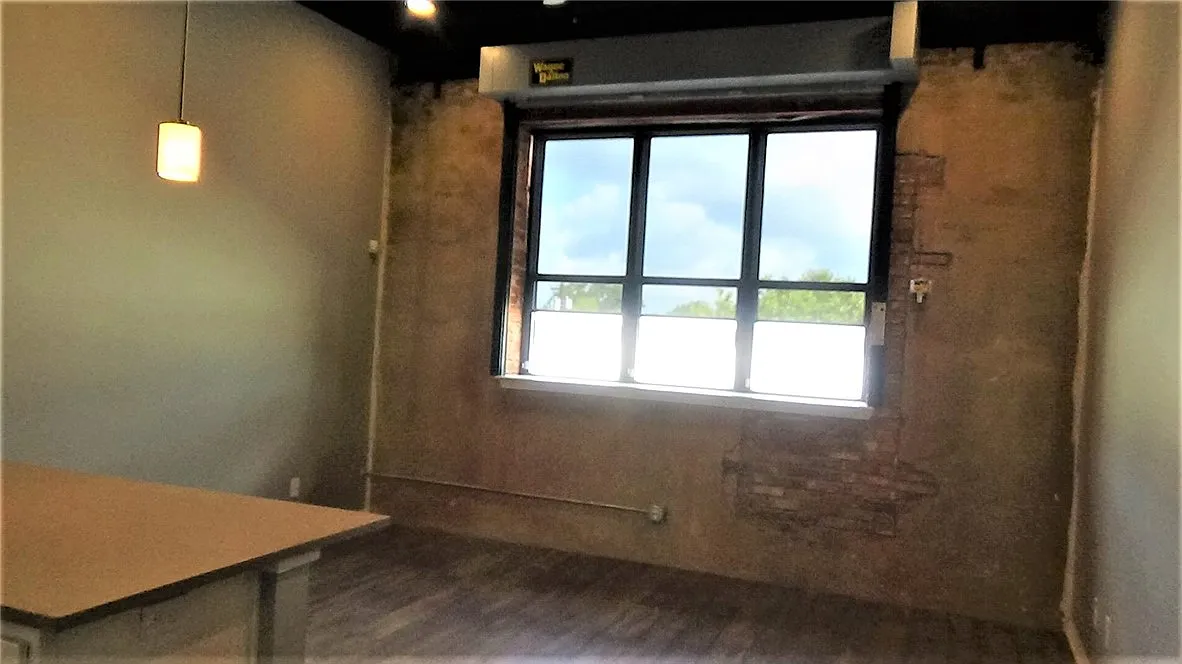 1 bed, 645 sqft, $1,200 — Photo 3