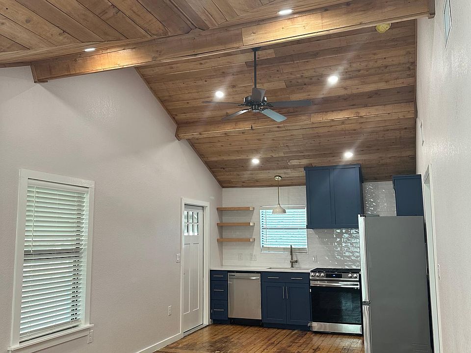 1st image of 133 Vassar Ln #1